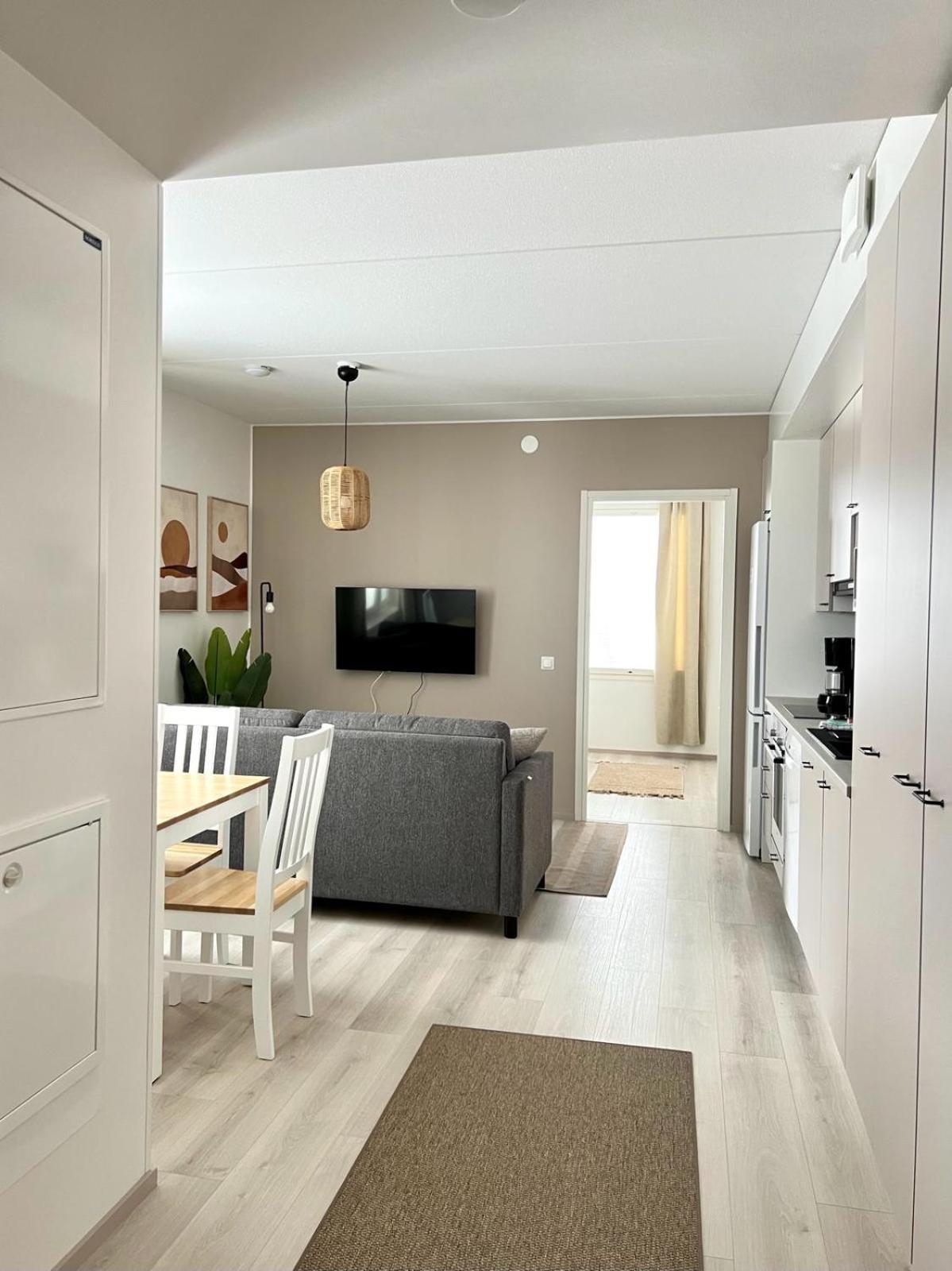 Kotimaailma Apartments Tervapaeaesky I Uleåborg Exteriör bild