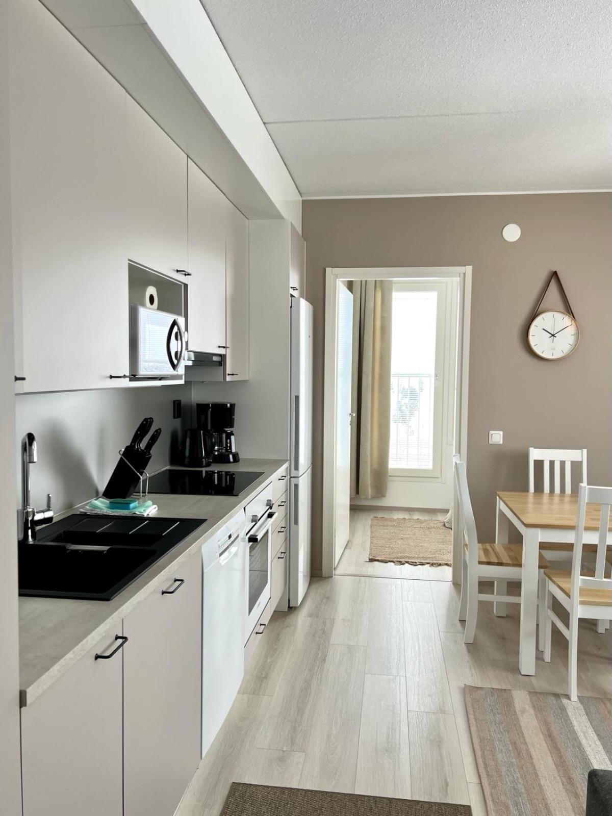 Kotimaailma Apartments Tervapaeaesky I Uleåborg Exteriör bild